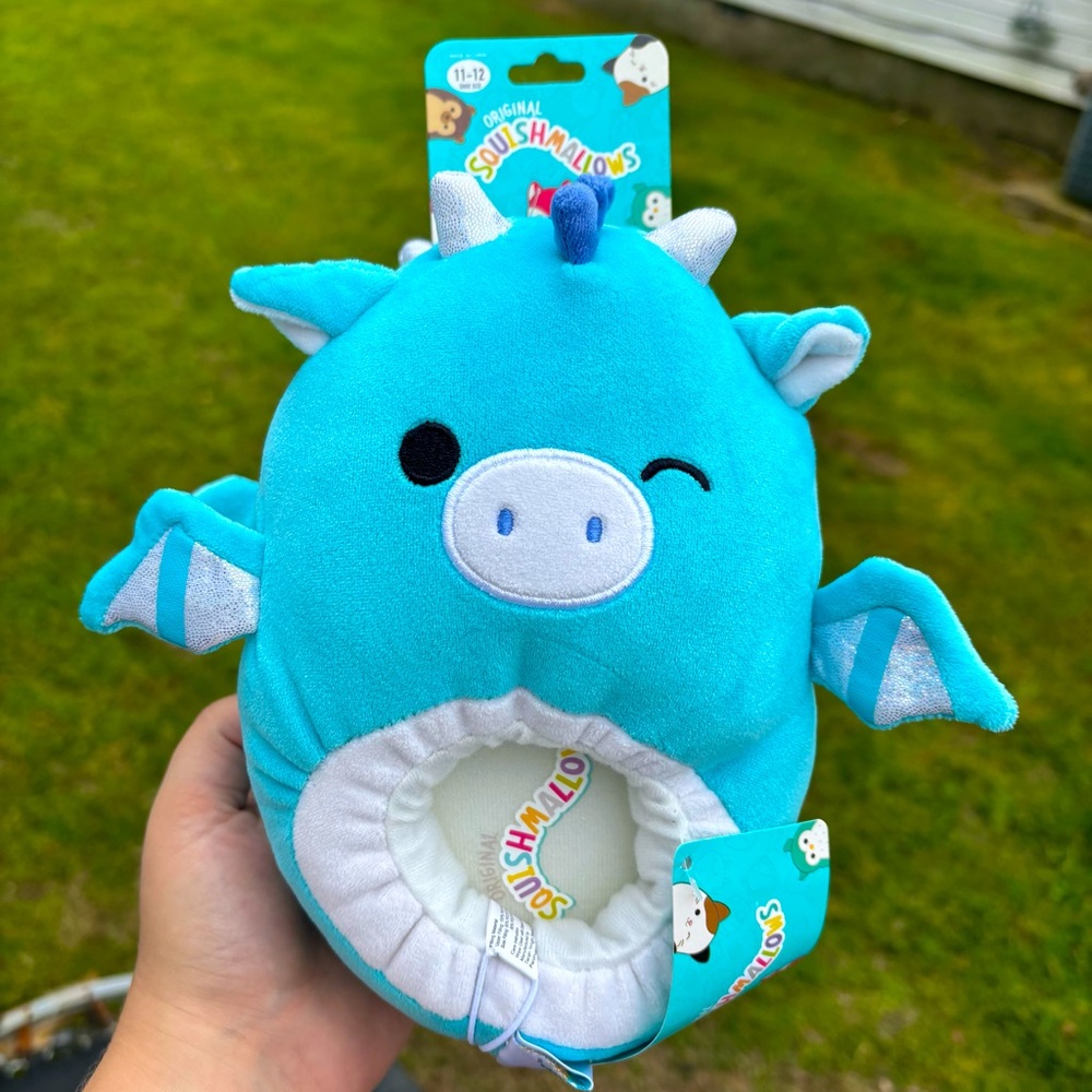 Squishmallow Slippers Tatiana The Dragon Kids Size 11-12 - Picture 1 of 4